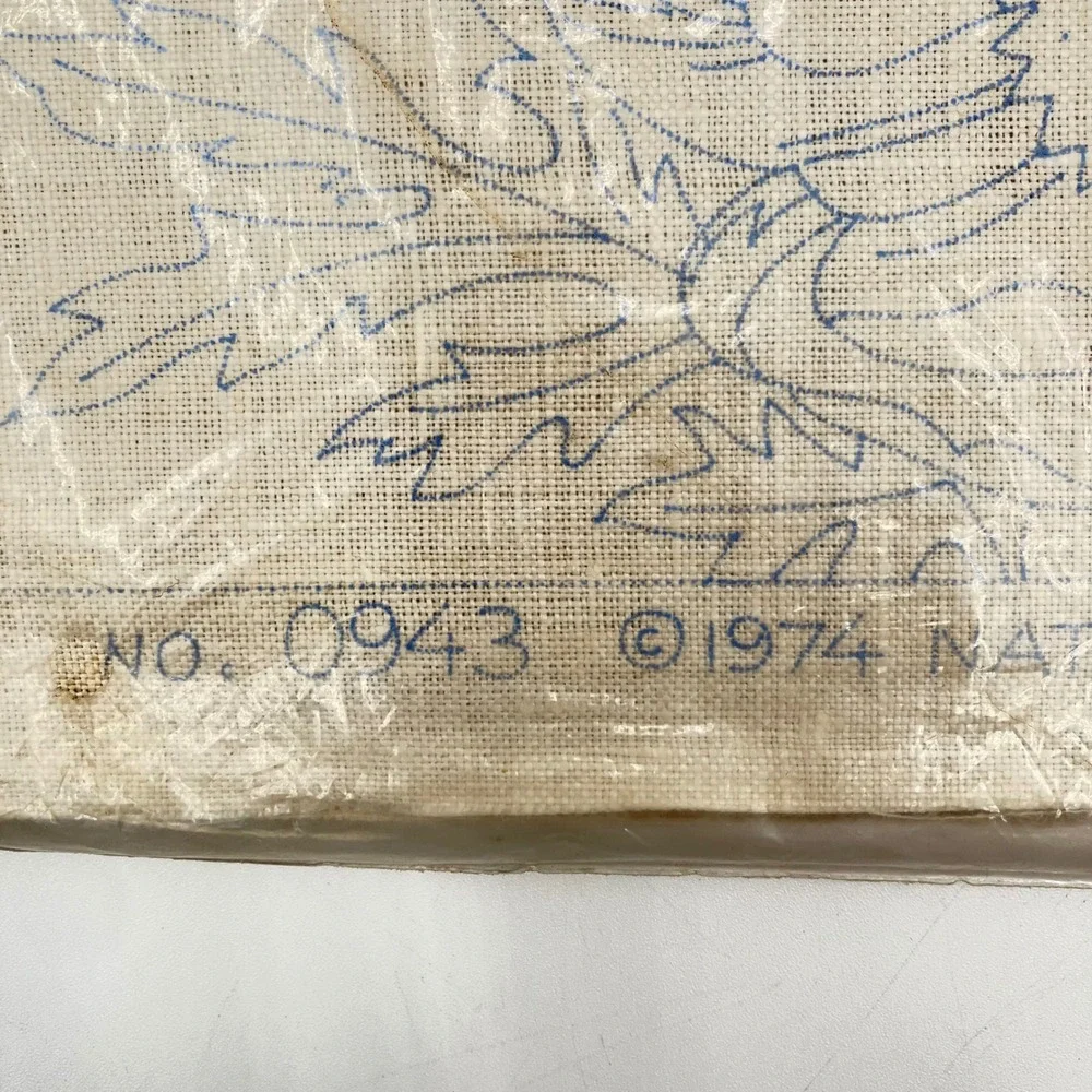 Vintage 1974 Paragon Creative Jewel Stitchery Anemone Pillow Kit 0943 Floral NEW